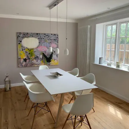 Hus Lepen Wil Nyaraló *